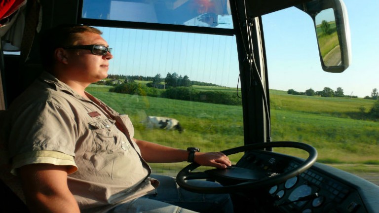 The Top Benefits That You Can Reap From Being a Truck Driver