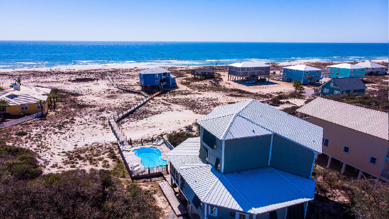 Things to Know When Buying Orange Beach Condos to Rent Out