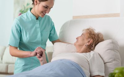 Is In-Home Caregiving Right for Your Aging Parent? A Family Guide to Making the Decision