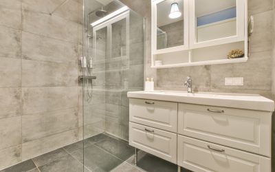 Learn How Shower Enclosures in Mason, OH Can Boost Your Home’s Value and Style